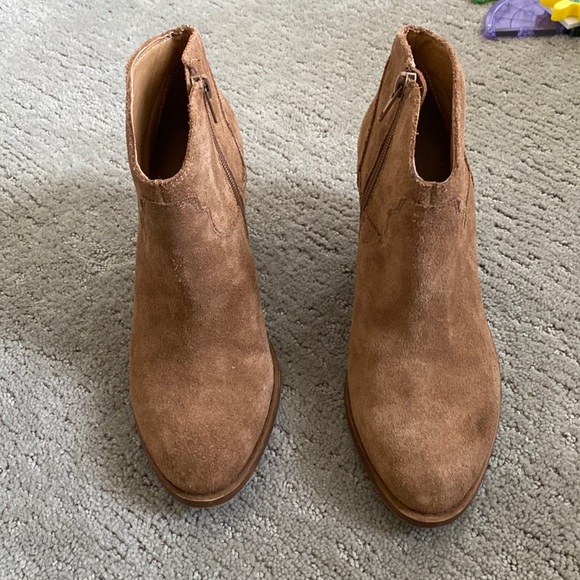 Lucky Brand Eller Booties - Picture 3 of 9